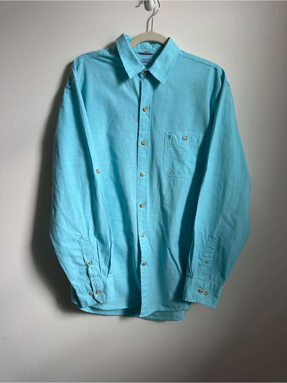IZOD Saltwater Men's Medium Aqua Blue Button Front Shirt 100% Cotton